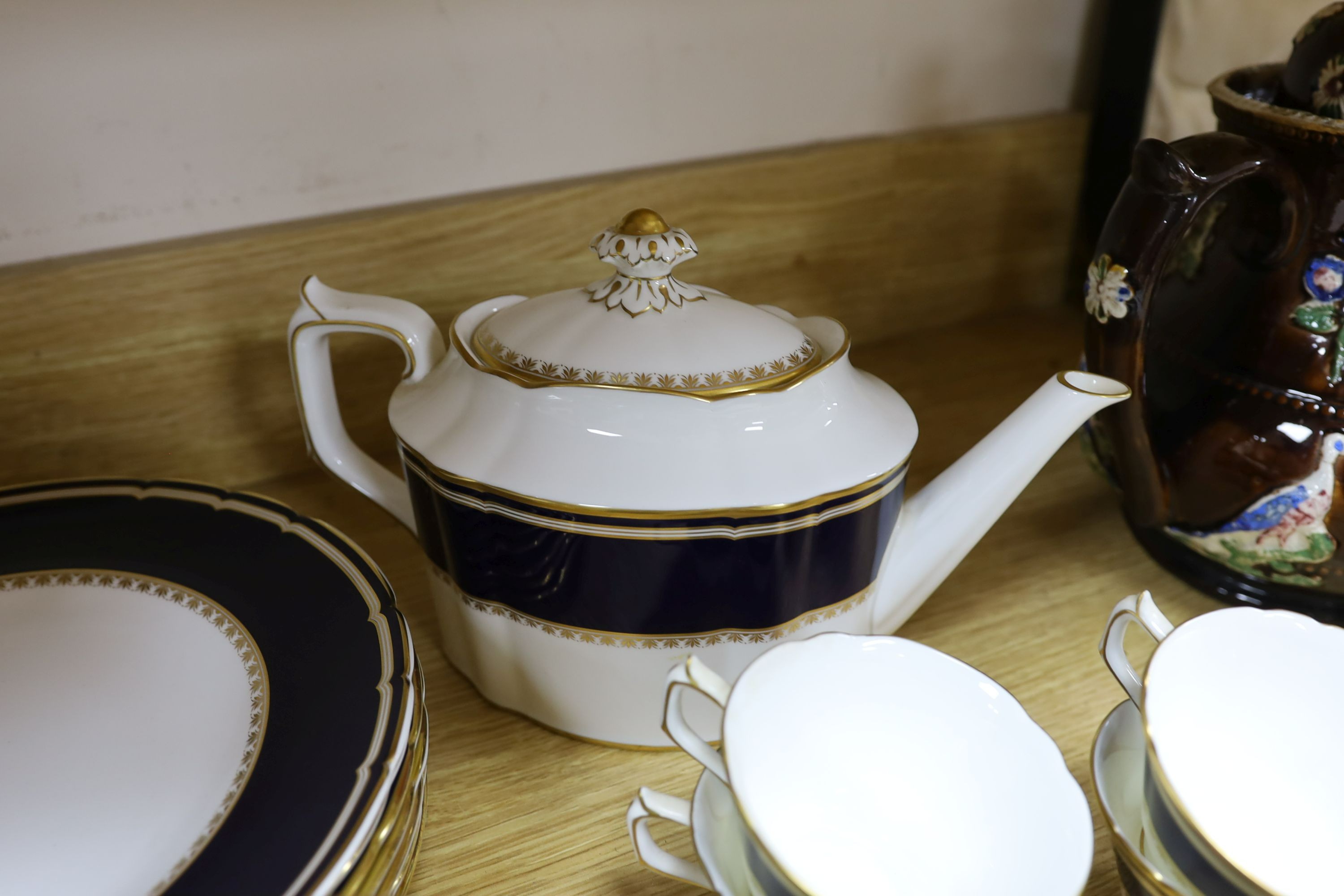 A Royal Crown Derby ‘Ashbourne’ part tea and dinner service